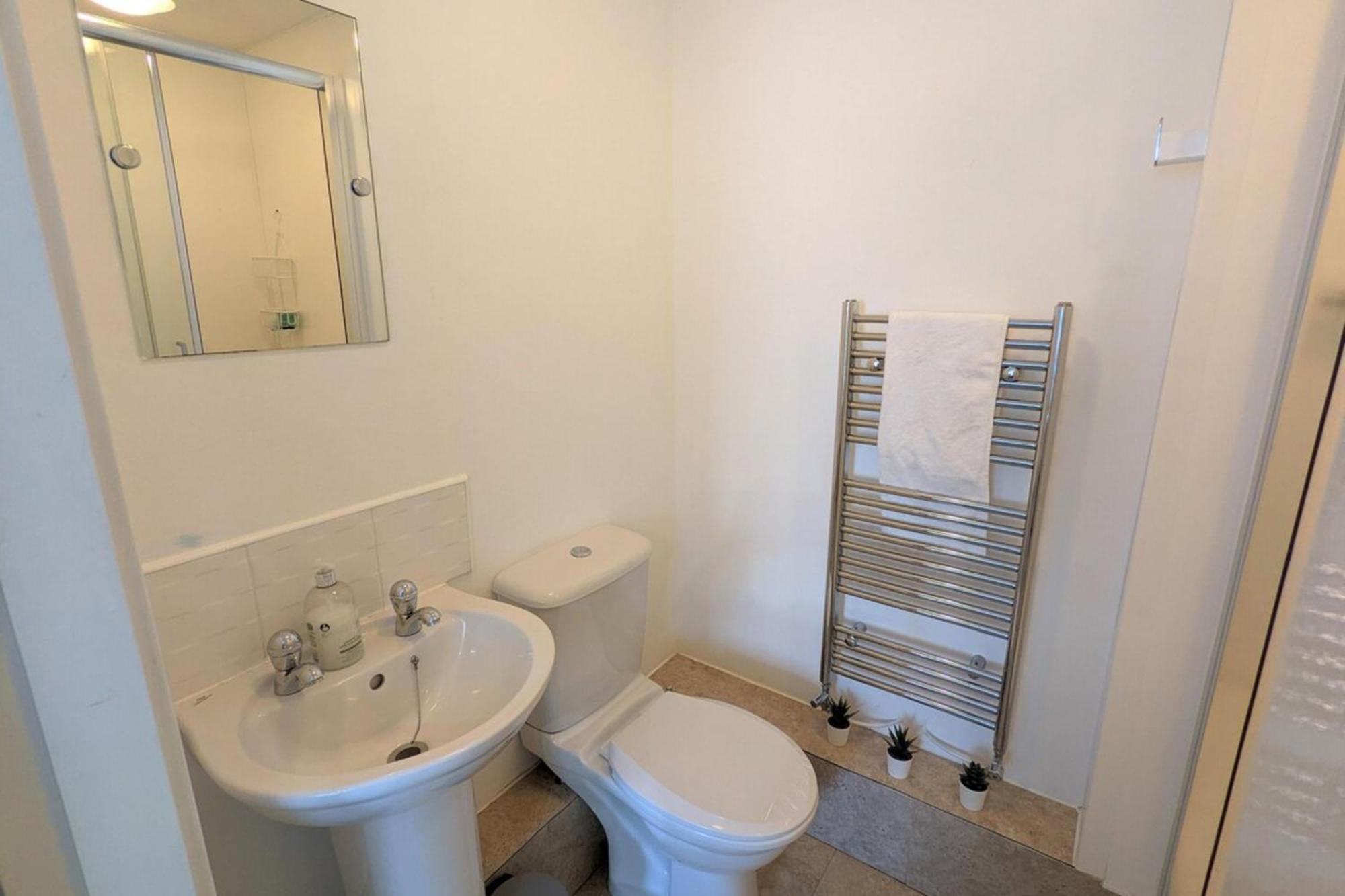 Beautiful & Homely 2Bd Flat - Manchester! ภายนอก รูปภาพ